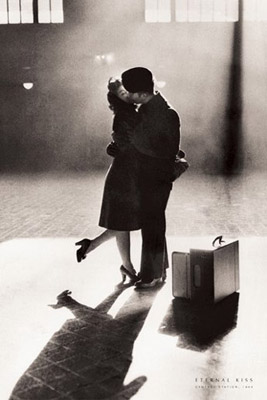 Eternal Kiss; Central Station; 1944