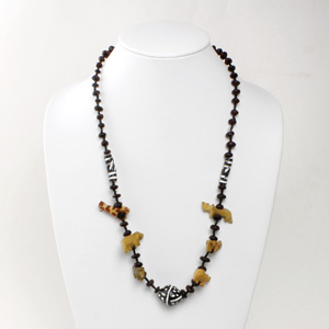 Animal Wood Necklace - Seed Beads